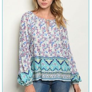 πNWT Flowy Boho Tie Neck Floral Topπ